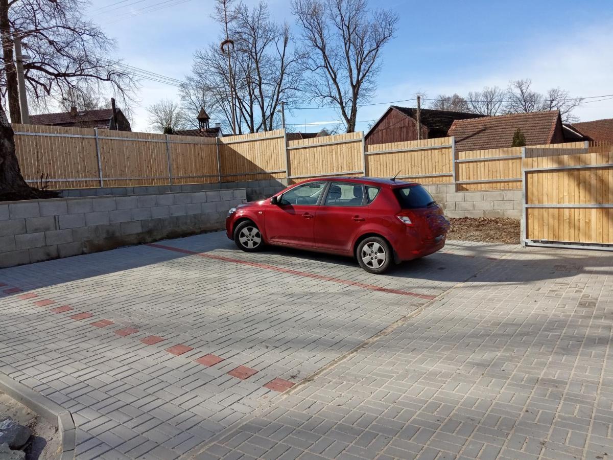 Apartmany Jedovary Trhové Sviny Exteriör bild
